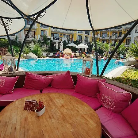 Otel Harmony 4 & 5 & 6 Burgaz